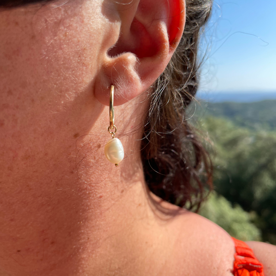 Gold and sales pearl earrings uk